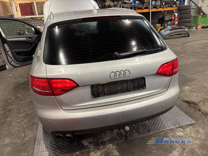 Audi A4 Avant 1.8 TFSI 16V Skrotfordon (2008, GRIJS)
