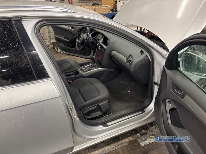 Audi A4 Avant 1.8 TFSI 16V Skrotfordon (2008, GRIJS)