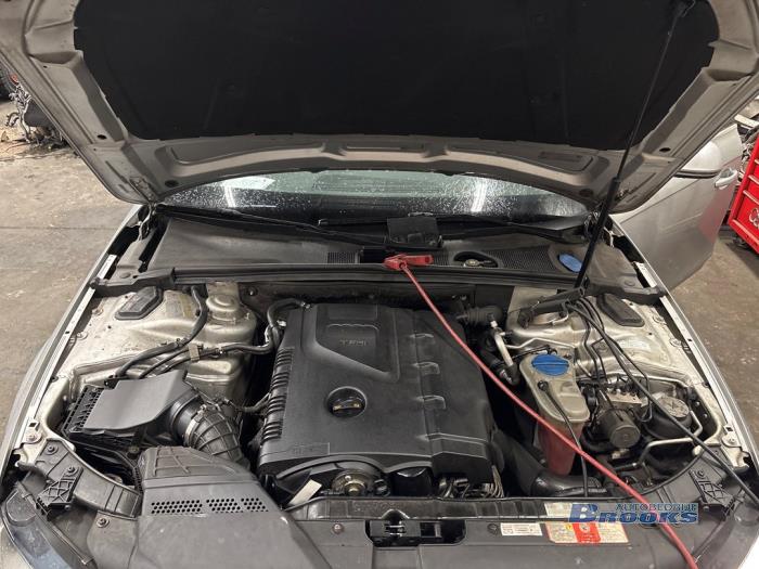 Audi A4 Avant 1.8 TFSI 16V Skrotfordon (2008, GRIJS)