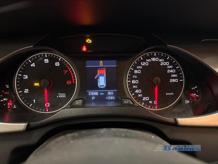 Audi A4 Avant 1.8 TFSI 16V Skrotfordon (2008, GRIJS)