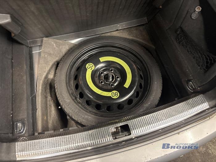 Audi A4 Avant 1.8 TFSI 16V Skrotfordon (2008, GRIJS)