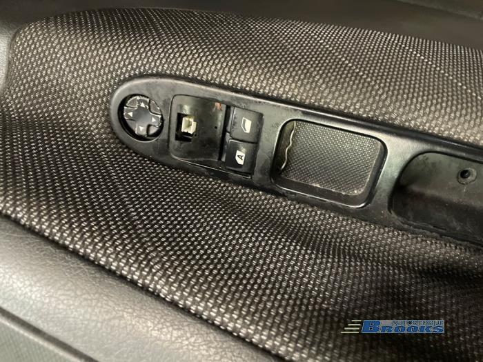 Peugeot 207/207+ 1.4 16V VTi Sloopvoertuig (2009, Grijs)