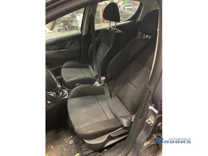 Peugeot 207/207+ 1.4 16V VTi Sloopvoertuig (2009, Grijs)