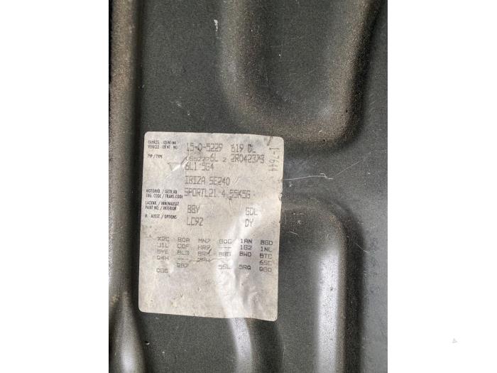 Seat Ibiza III 1.4 16V 75 Skrotfordon (2002, ZWART)