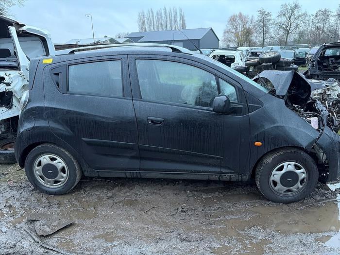 Chevrolet Spark 1.0 16V Bifuel Samochód złomowany (2011, Czarny)