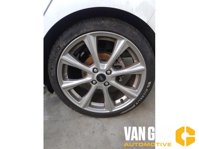 Ford Fiesta 7 1.5 TDCi 120 Skrotfordon (2018, WIT)