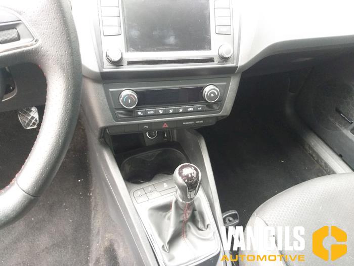 Seat Ibiza IV 1.0 EcoTSI 12V Sloopvoertuig (2015, Zwart)