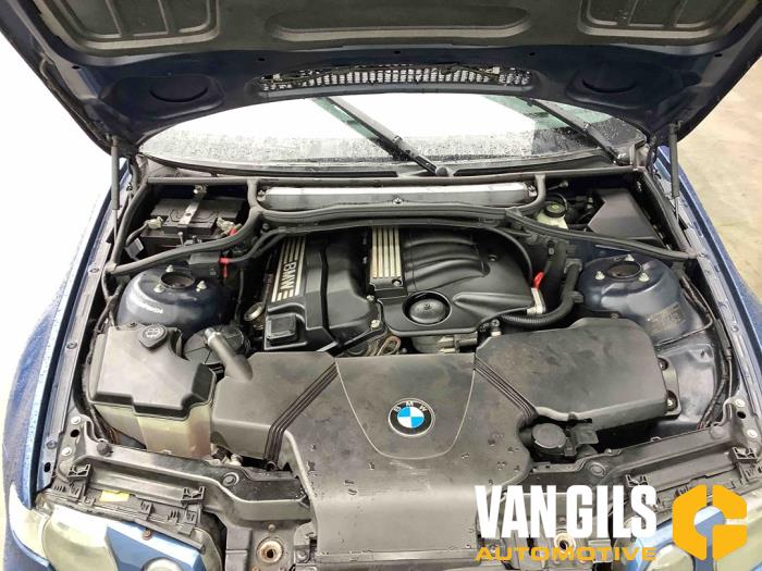 BMW 3 serie Compact 316ti 16V Skrotfordon (2001, BLAUW)