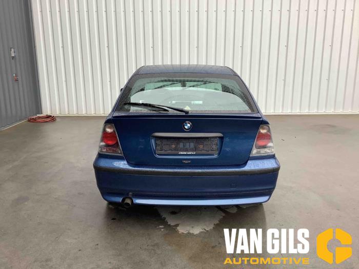 BMW 3 serie Compact 316ti 16V Skrotfordon (2001, BLAUW)