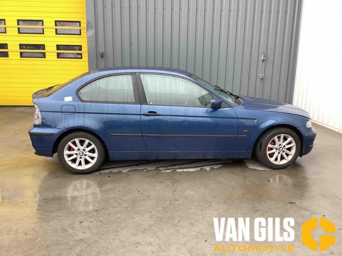 BMW 3 serie Compact 316ti 16V Skrotfordon (2001, BLAUW)