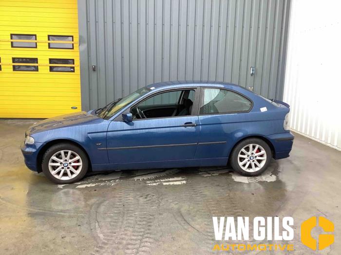 BMW 3 serie Compact 316ti 16V Skrotfordon (2001, BLAUW)