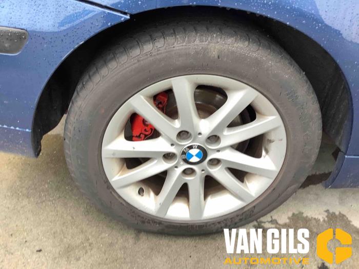 BMW 3 serie Compact 316ti 16V Skrotfordon (2001, BLAUW)