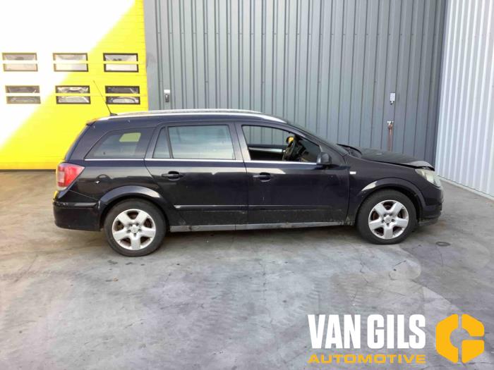 Opel Astra H SW 1.8 16V Skrotfordon (2006)