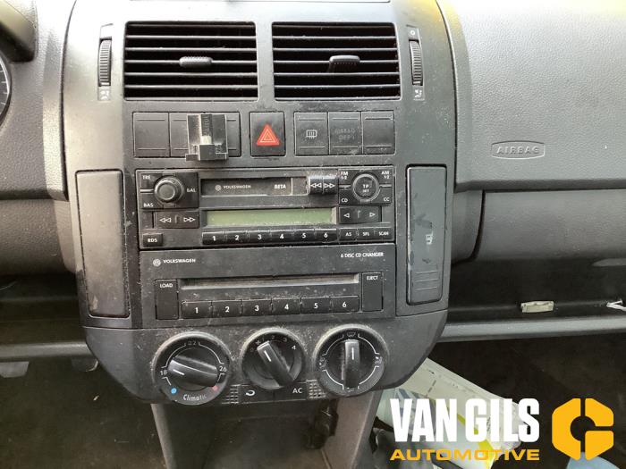 Volkswagen Polo IV 1.9 SDI Skrotfordon (2004, ZWART)