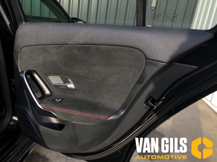 Mercedes A 2.0 A-220 Turbo 16V Sloopvoertuig (2020, Zwart)