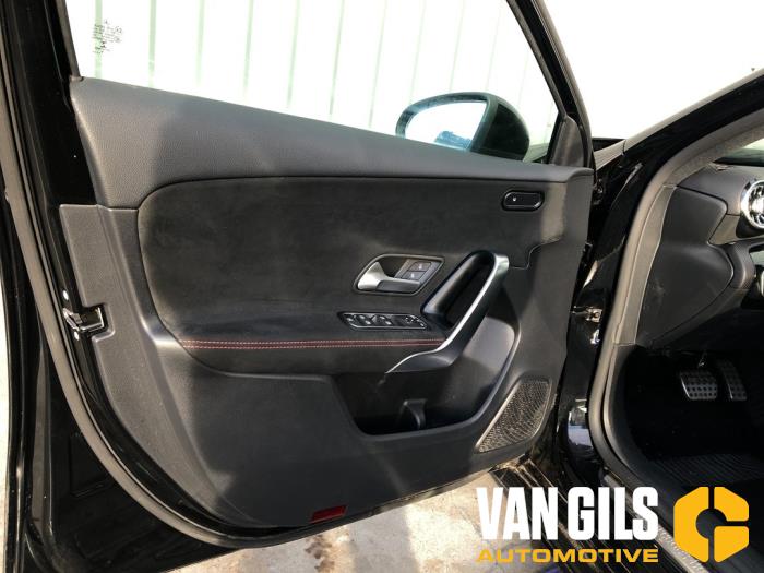 Mercedes A 2.0 A-220 Turbo 16V Sloopvoertuig (2020, Zwart)