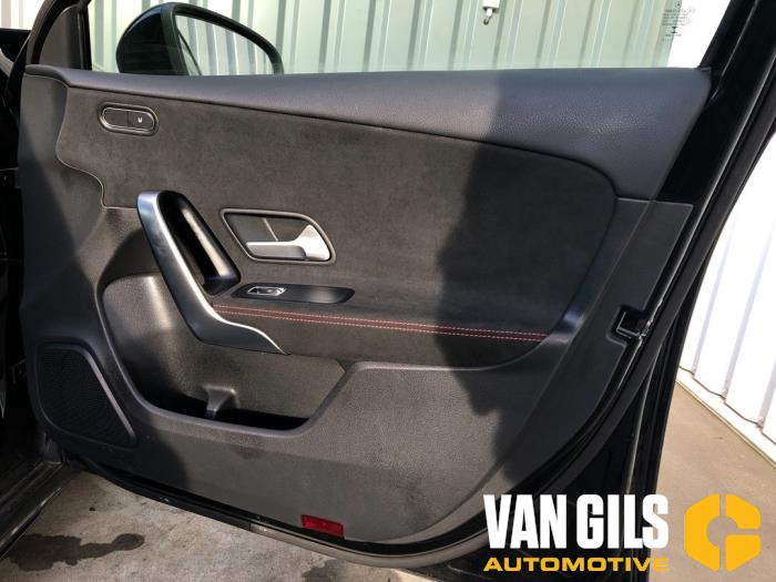 Mercedes A 2.0 A-220 Turbo 16V Sloopvoertuig (2020, Zwart)