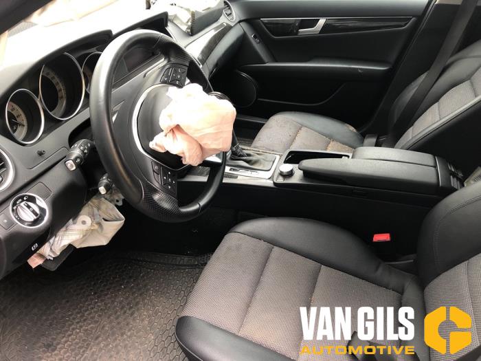 Mercedes C Estate 2.2 C-220 CDI 16V BlueEfficiency Sloopvoertuig (2012, Zwart)