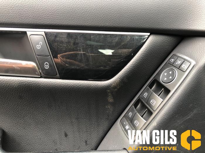 Mercedes C Estate 2.2 C-220 CDI 16V BlueEfficiency Sloopvoertuig (2012, Zwart)