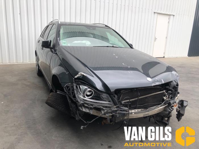 Mercedes C Estate 2.2 C-220 CDI 16V BlueEfficiency Sloopvoertuig (2012, Zwart)