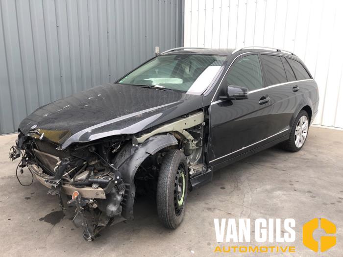 Mercedes C Estate 2.2 C-220 CDI 16V BlueEfficiency Sloopvoertuig (2012, Zwart)