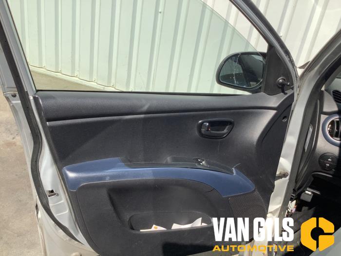 Hyundai i10 1.1i 12V Sloopvoertuig (2011, Grijs)