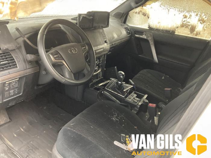 Toyota Land Cruiser 2.8 D-4D 16V Sloopvoertuig (2023, Wit)