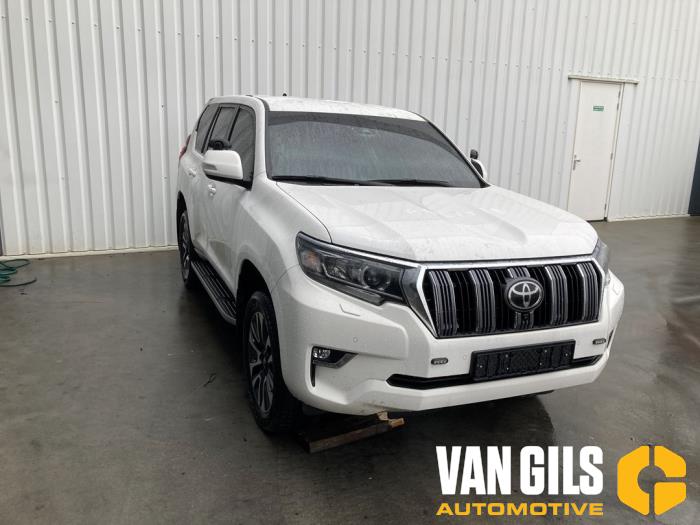 Toyota Land Cruiser 2.8 D-4D 16V Sloopvoertuig (2023, Wit)