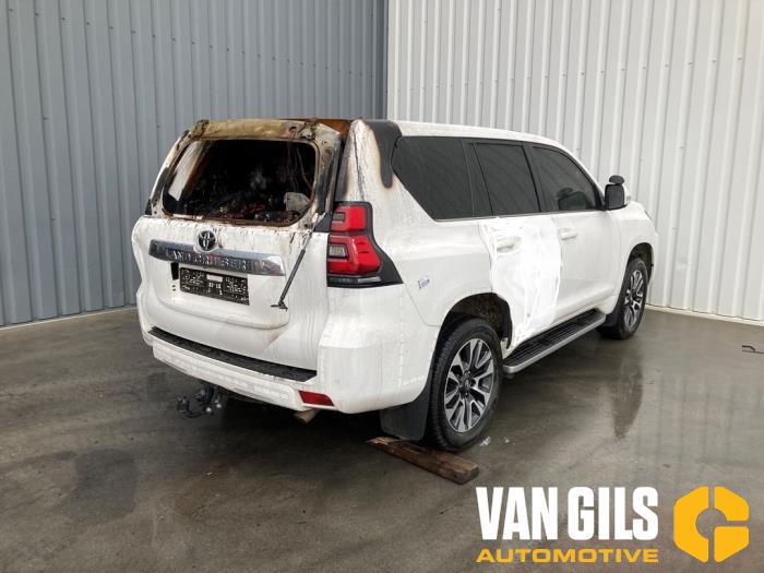Toyota Land Cruiser 2.8 D-4D 16V Sloopvoertuig (2023, Wit)