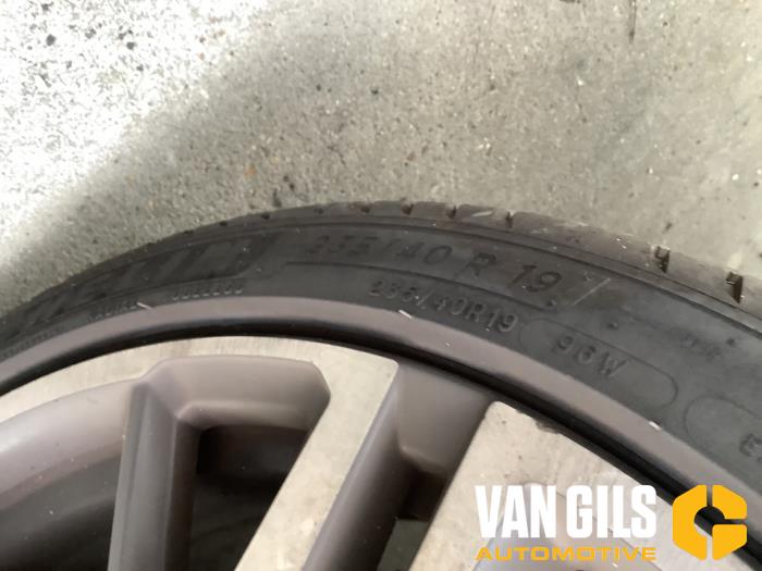 Volvo S60 III 2.0 T4 16V Sloopvoertuig (2019, Rood)