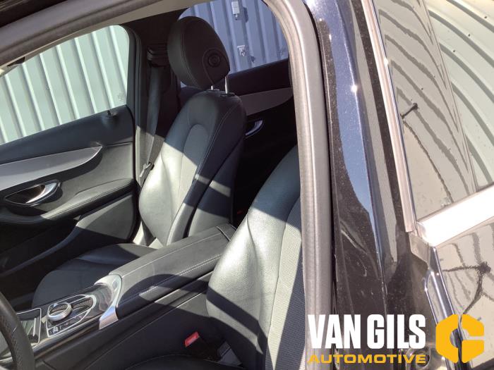 Mercedes C Estate C-180 BlueTEC, C-180 d 1.6 16V Sloopvoertuig (2016, Zwart)