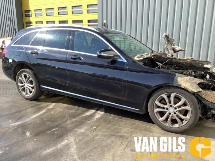 Mercedes C Estate C-180 BlueTEC, C-180 d 1.6 16V Sloopvoertuig (2016, Zwart)