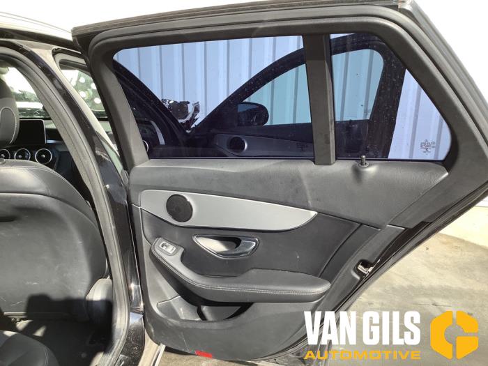 Mercedes C Estate C-180 BlueTEC, C-180 d 1.6 16V Sloopvoertuig (2016, Zwart)