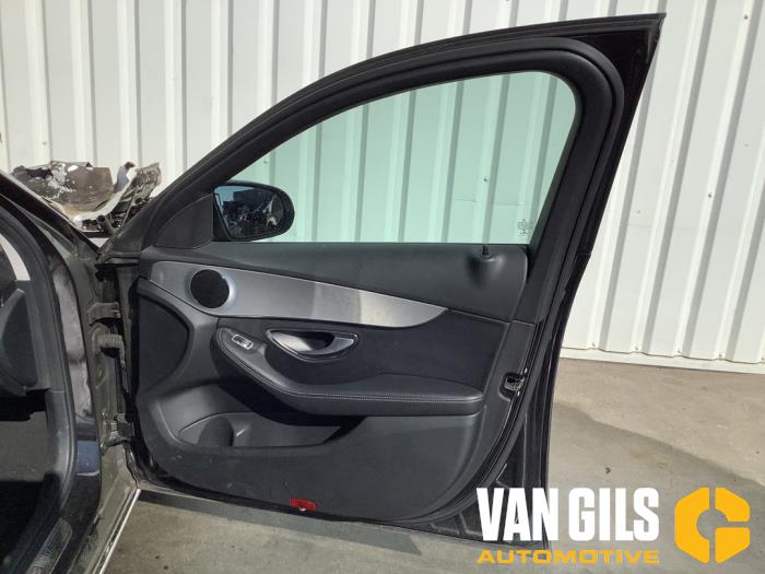 Mercedes C Estate C-180 BlueTEC, C-180 d 1.6 16V Sloopvoertuig (2016, Zwart)