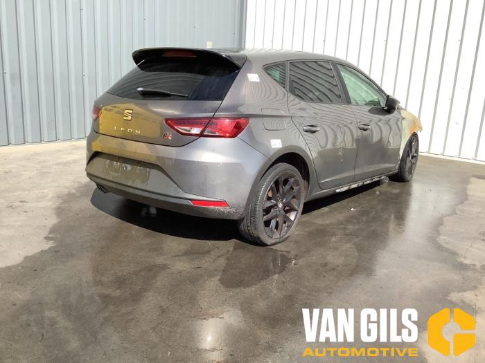 Seat Leon 1.4 TSI ACT 16V Skrotfordon (2015, GRIJS)