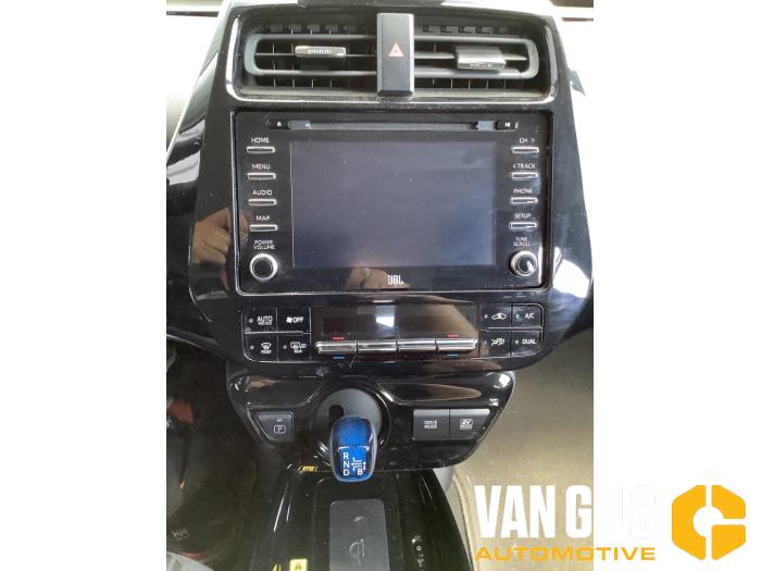 Toyota Prius 1.8 16V Hybrid Skrotfordon (2019, GRIJS)