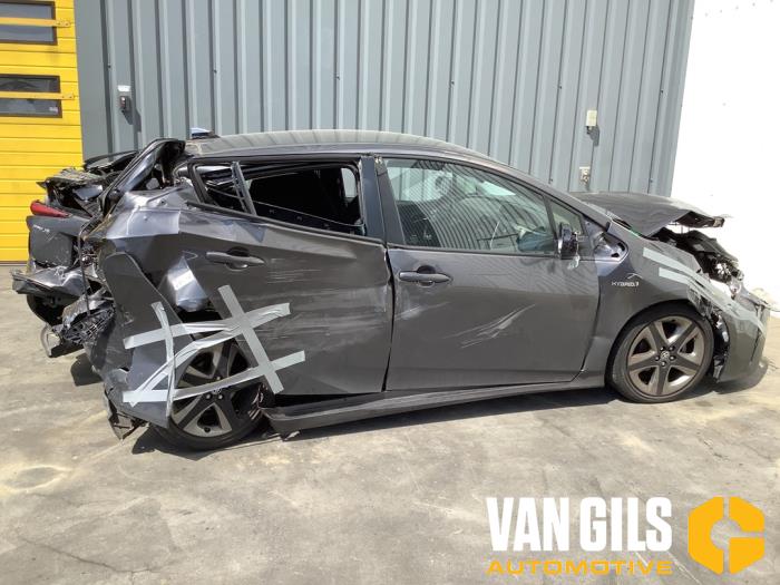 Toyota Prius 1.8 16V Hybrid Skrotfordon (2019, GRIJS)