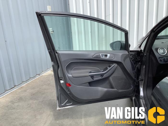 Ford Fiesta 6 1.0 EcoBoost 12V 125 Skrotfordon (2016, GRIJS)