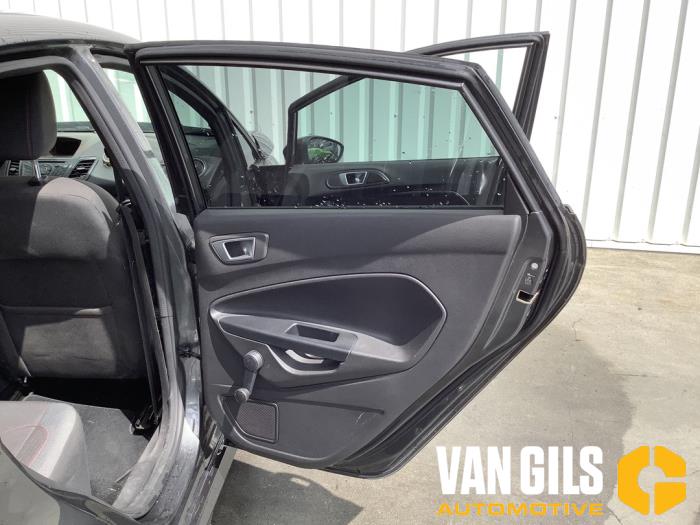 Ford Fiesta 6 1.0 EcoBoost 12V 125 Skrotfordon (2016, GRIJS)