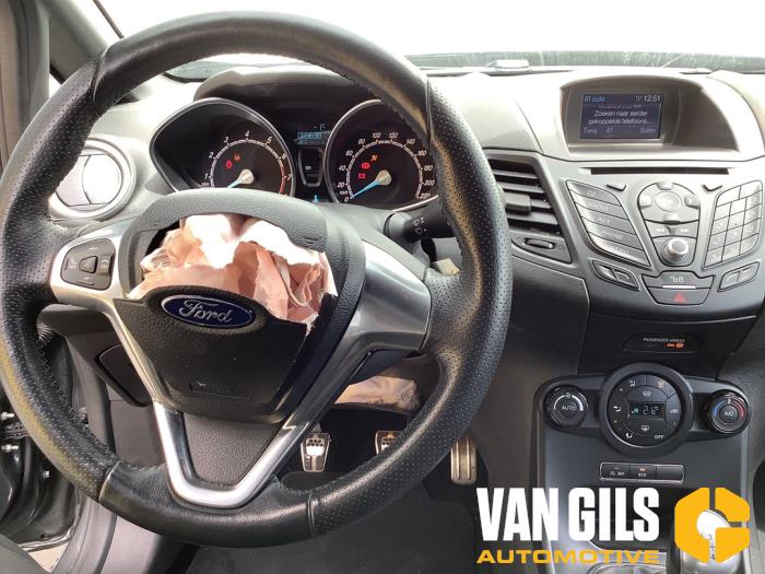 Ford Fiesta 6 1.0 EcoBoost 12V 125 Skrotfordon (2016, GRIJS)