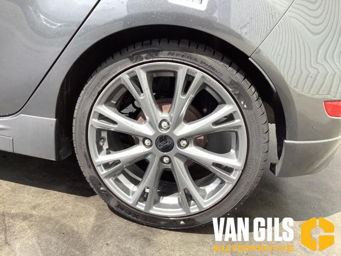 Ford Fiesta 6 1.0 EcoBoost 12V 125 Skrotfordon (2016, GRIJS)