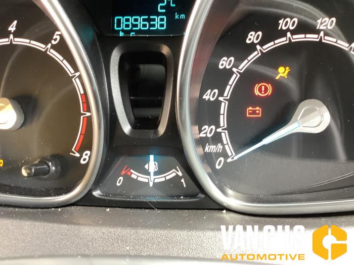 Ford Fiesta 6 1.0 EcoBoost 12V 125 Skrotfordon (2016, GRIJS)