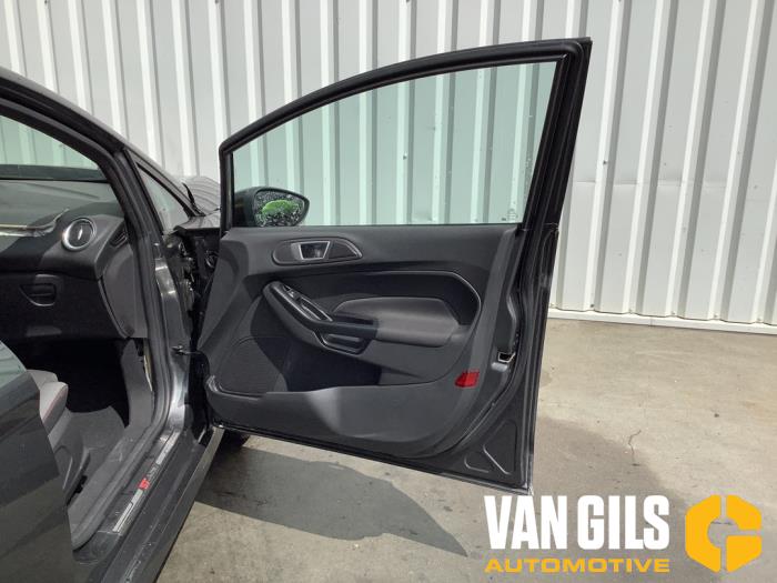 Ford Fiesta 6 1.0 EcoBoost 12V 125 Skrotfordon (2016, GRIJS)