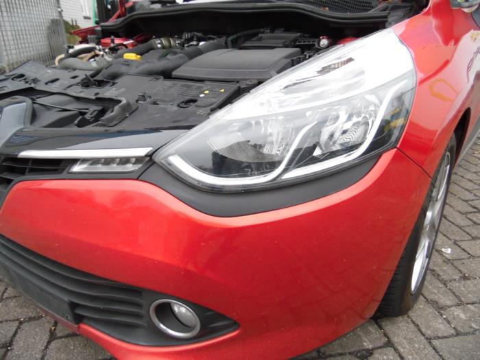 Renault Clio IV 1.5 Energy dCi 90 FAP Sloopvoertuig (2012, Rood)