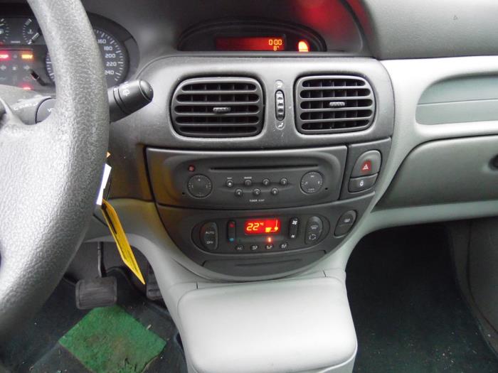 Renault Scenic 96- Sloopvoertuig (2001, Bruin)