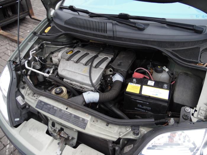 Renault Scenic 96- Sloopvoertuig (2001, Bruin)