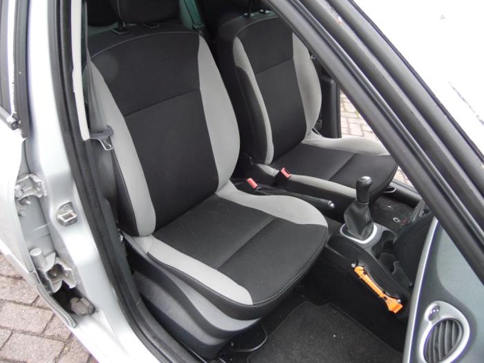 Renault Clio III 1.5 dCi FAP Sloopvoertuig (2012, Grijs)