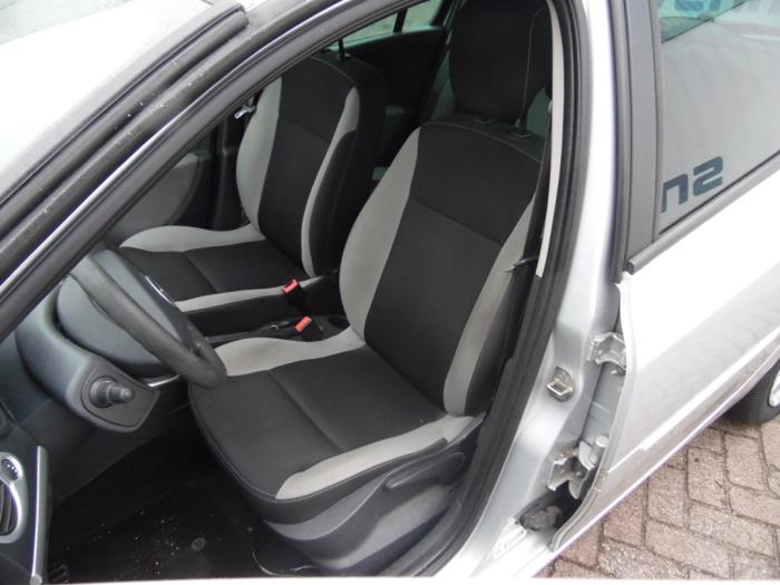 Renault Clio III 1.5 dCi FAP Sloopvoertuig (2012, Grijs)