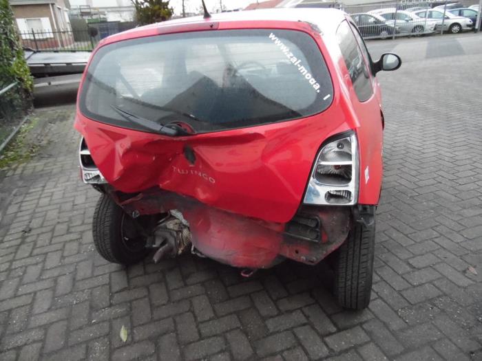 Renault Twingo II 1.2 Skrotfordon (2007, ROOD)