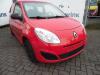 Renault Twingo II 1.2 Skrotfordon (2007, ROOD)